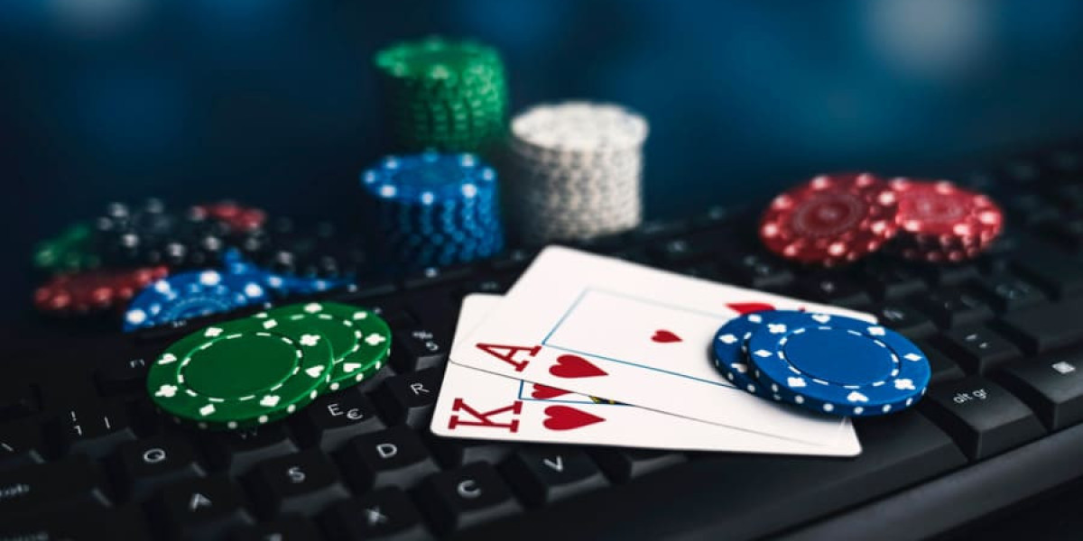 Mastering the Art: How to Play Online Slot